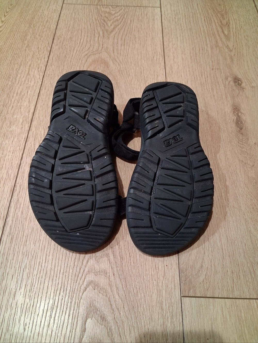 Black Teva Hurricane XLT2 sport sandal - Picture 6 of 7